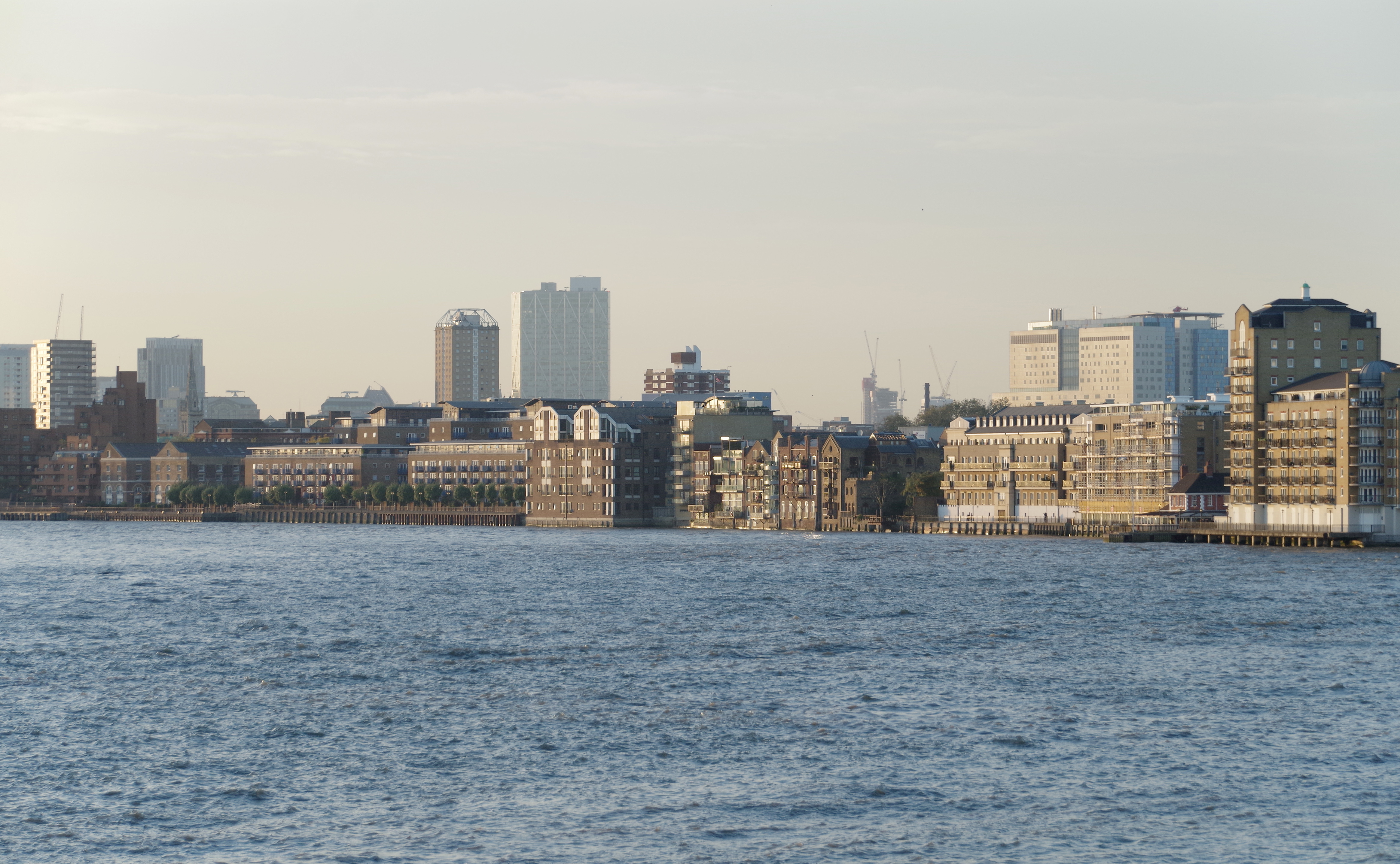 London MMB »1T4 River Thames