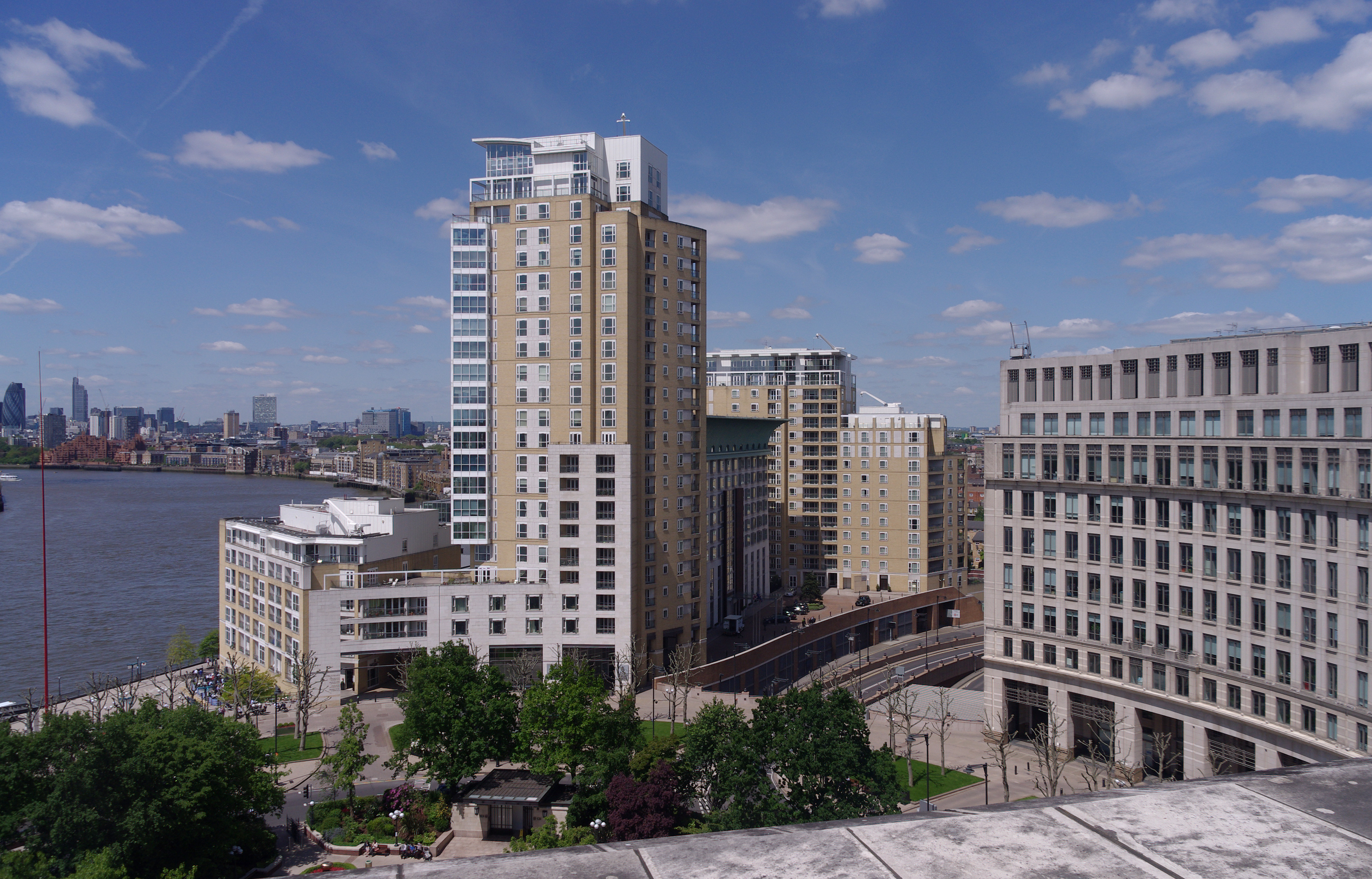 London MMB «66 Westferry Circus