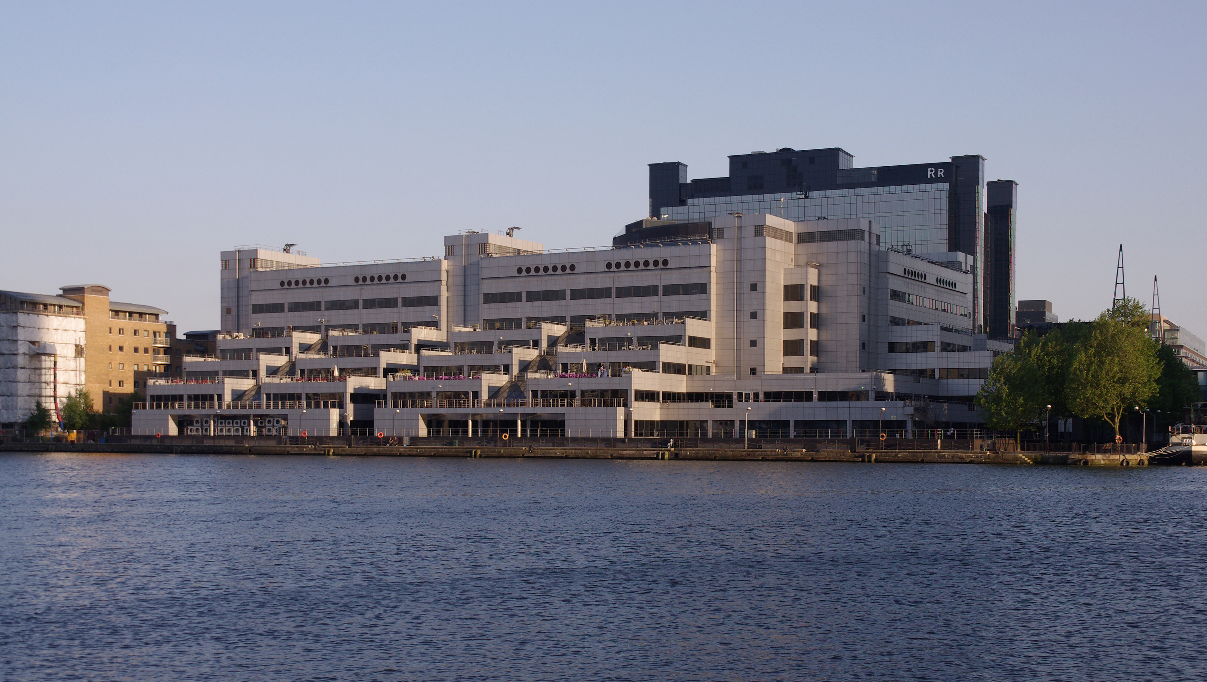 London MMB «A8 Thames Quay