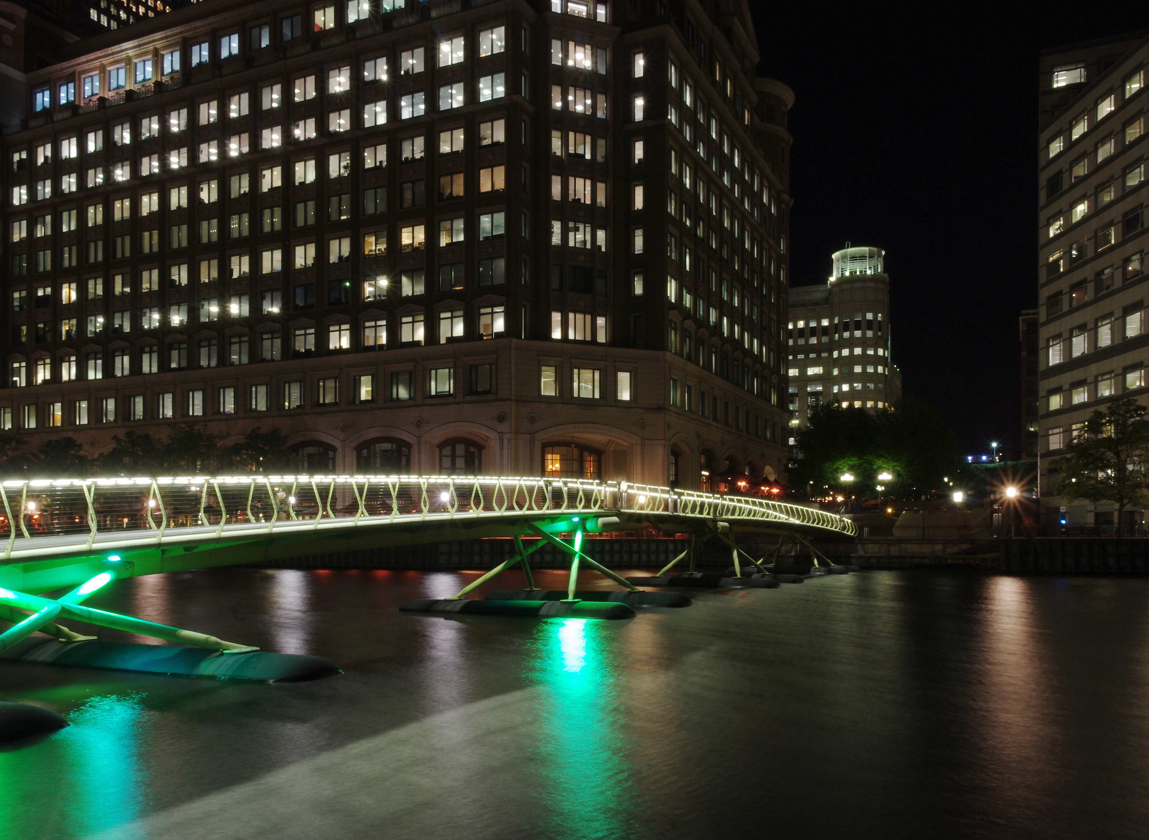 London MMB «C7 West India Quay