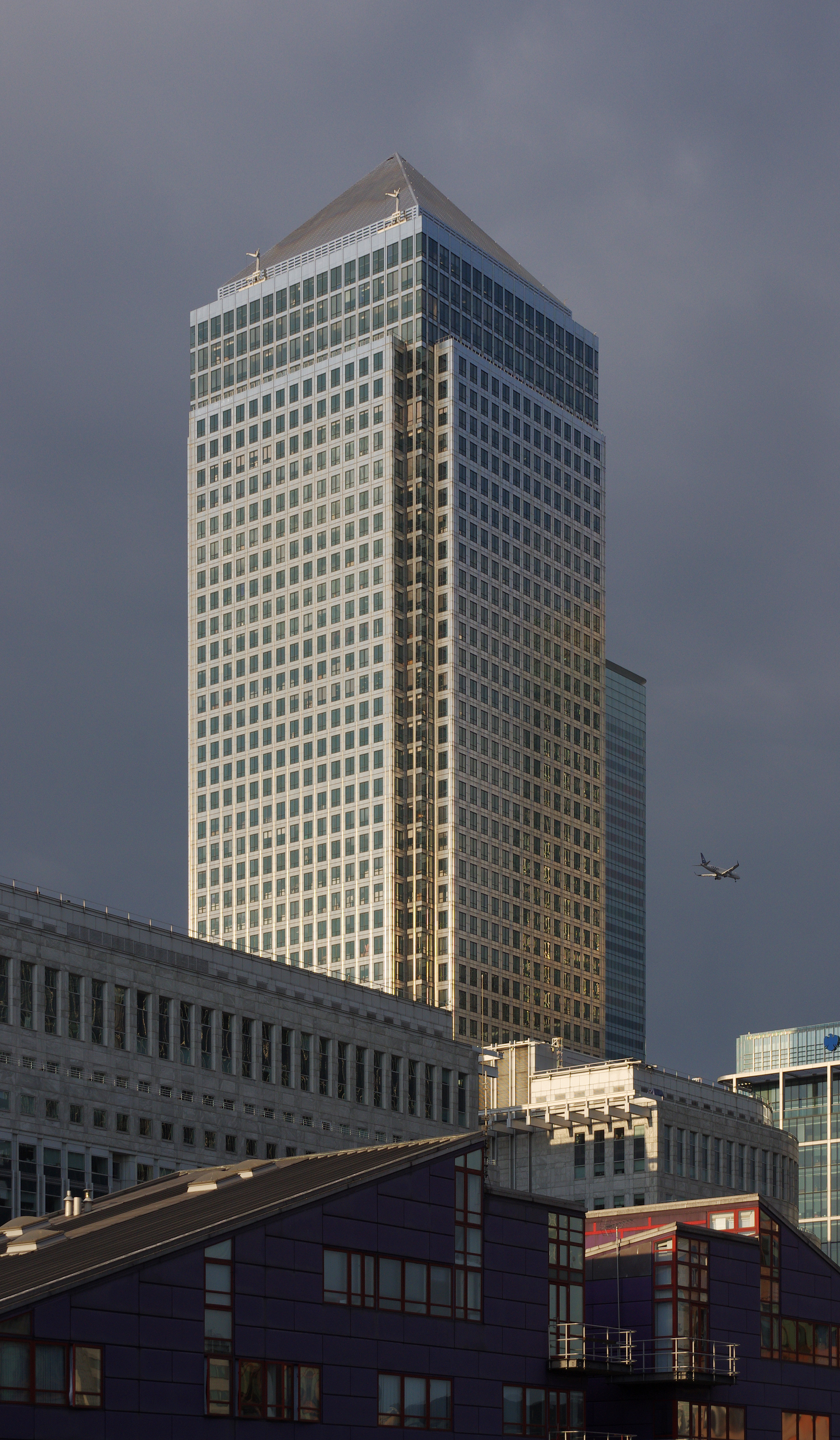 London MMB «N8 Canary Wharf