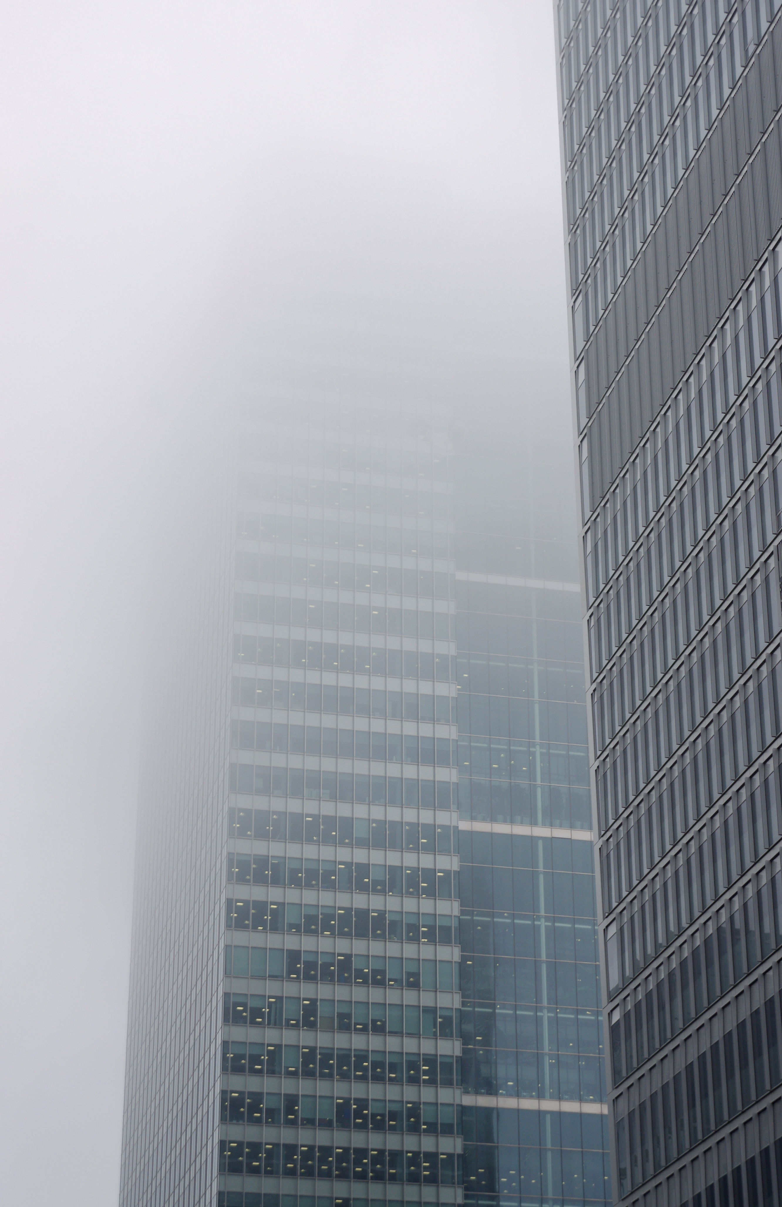 London MMB «V6 Canary Wharf