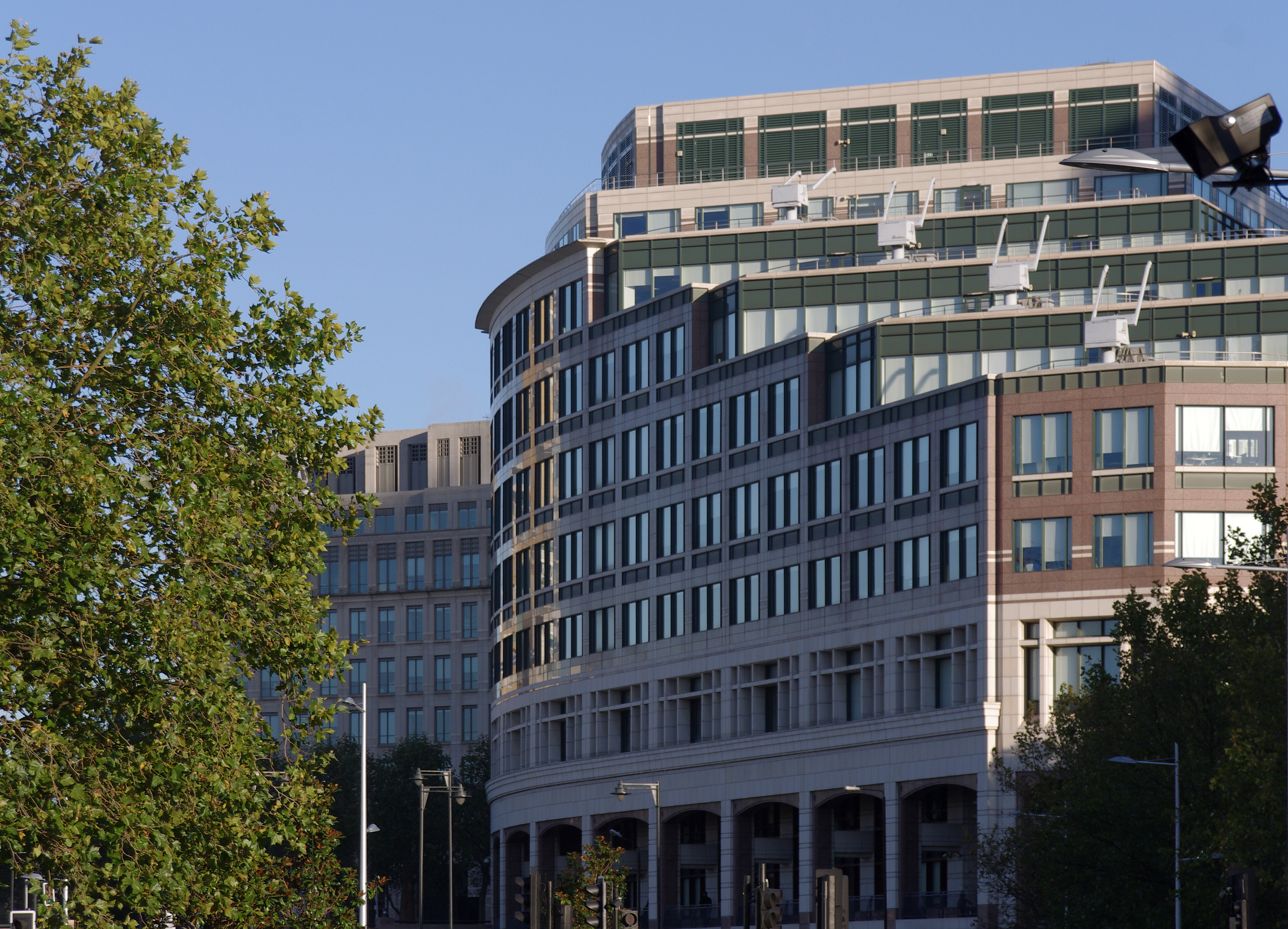 London MMB «X0 15 Westferry Circus