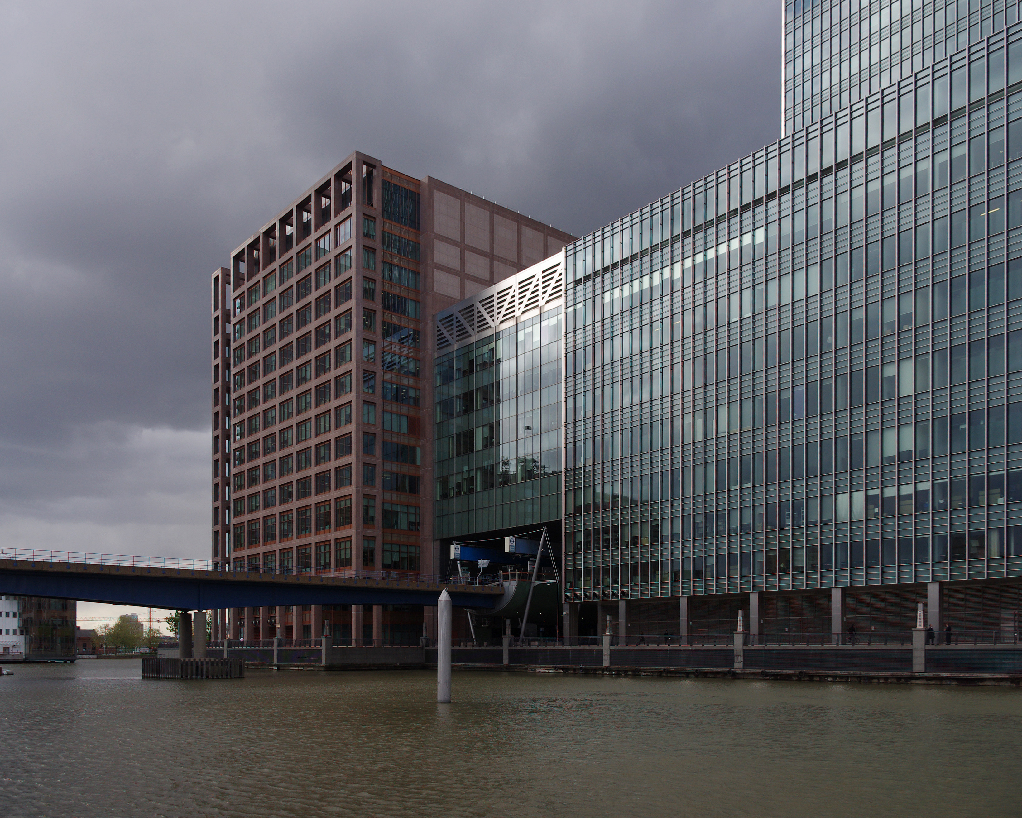 London MMB T5 City Canal