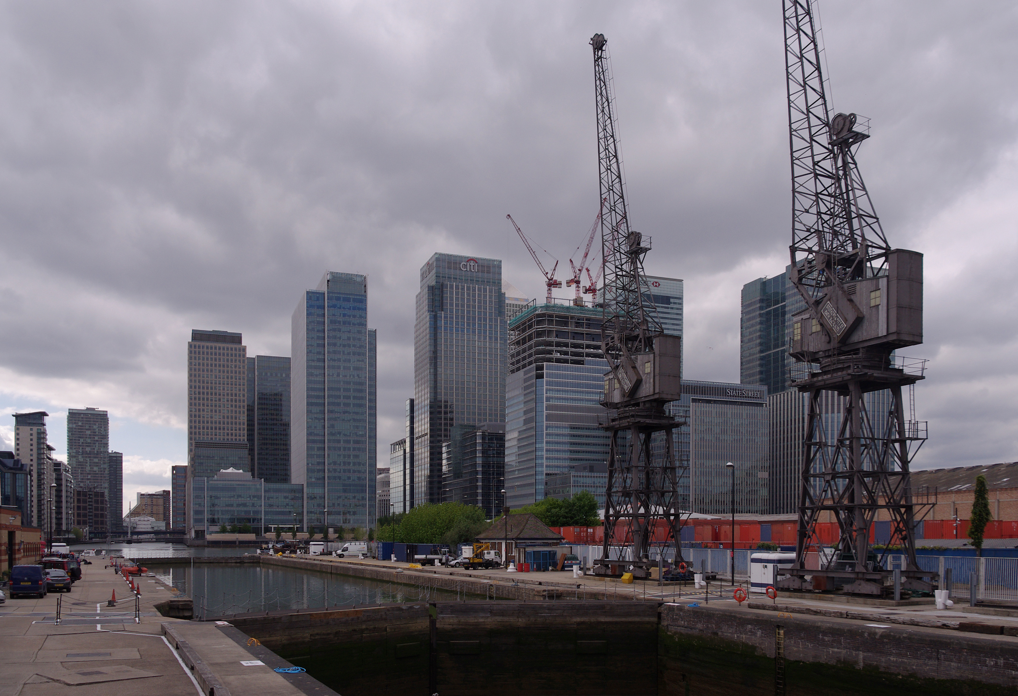 London MMB W1 City Canal