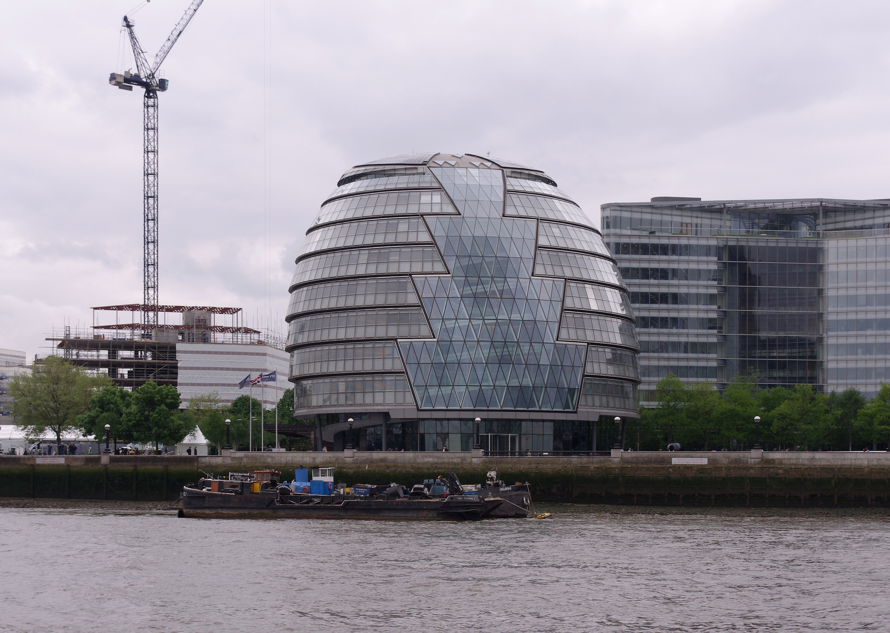 London MMB Y9 City Hall