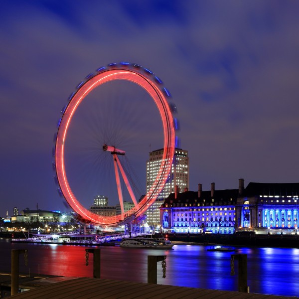 London Eye at Night (long exposure)