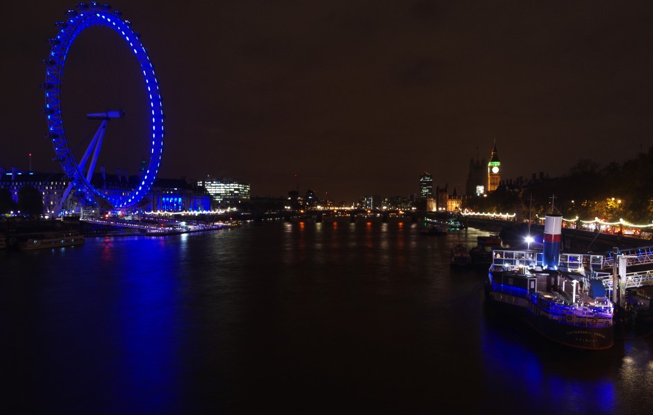 London MMB »025 River Thames and London Eye