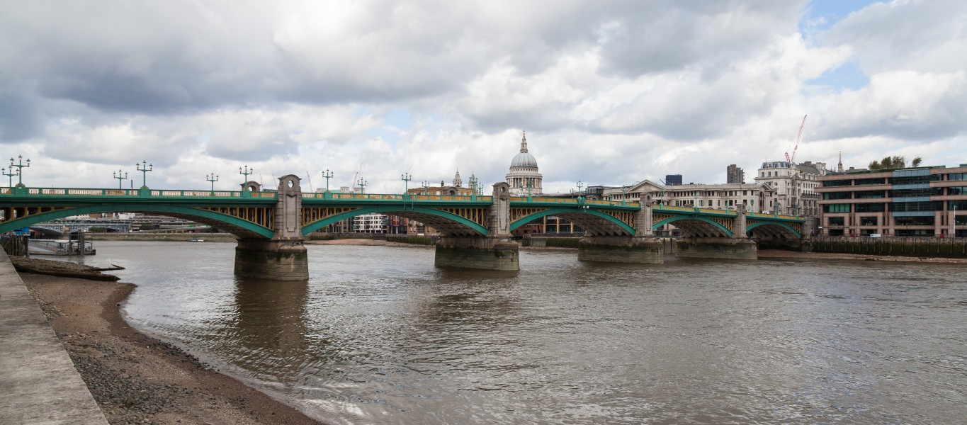 Puente Southwark, Londres, Inglaterra, 2014-08-11, DD 112