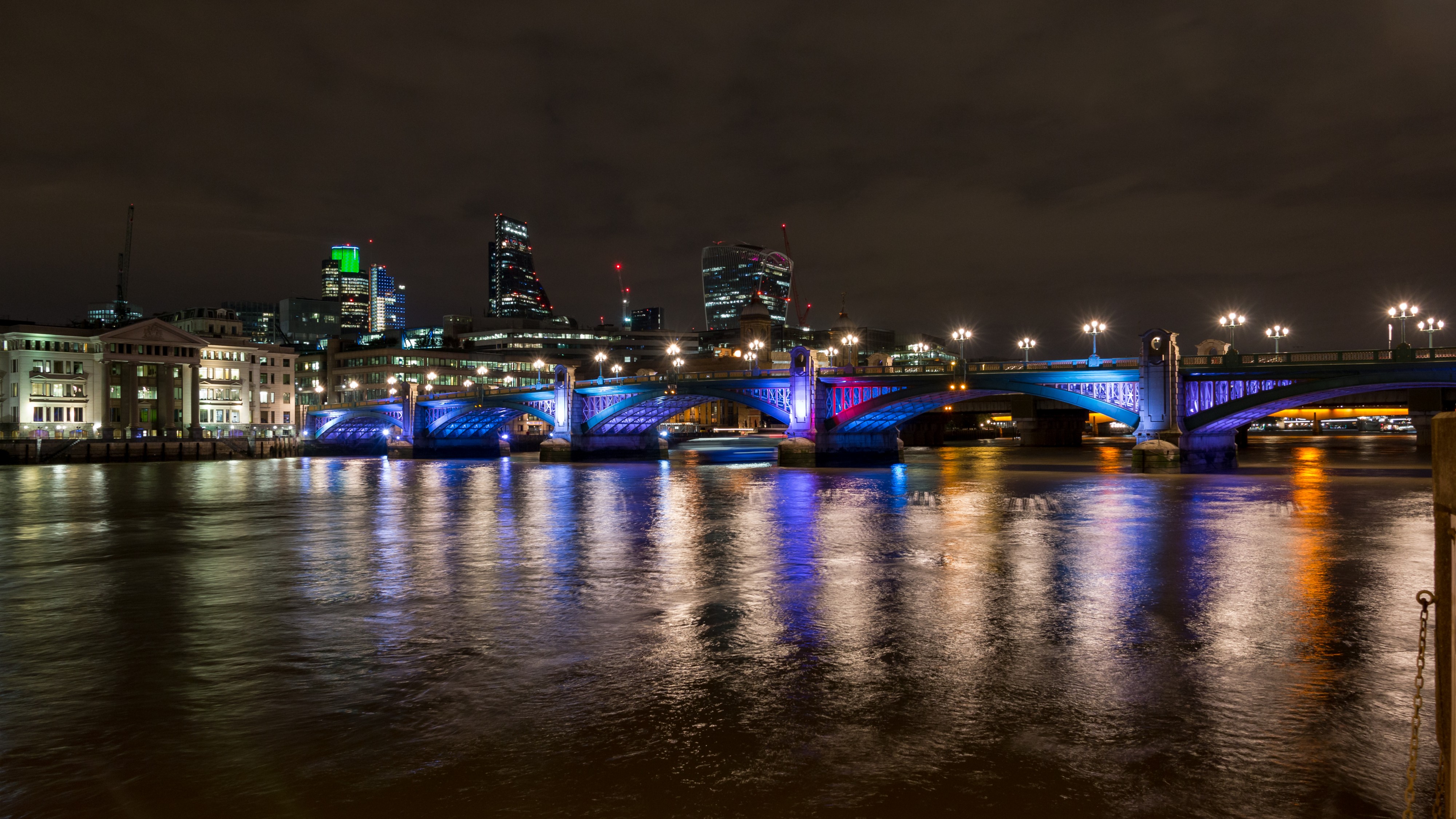 London, Southwark Bridge -- 2016 -- 4632