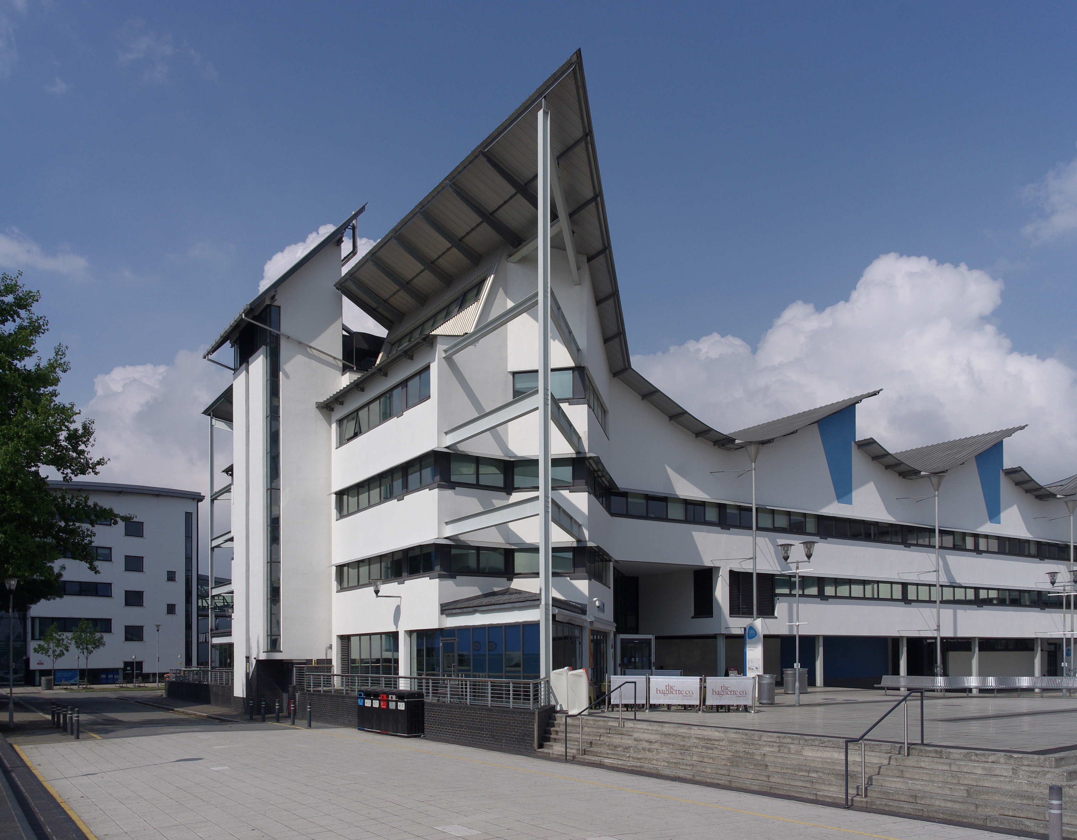 University of East London MMB 07