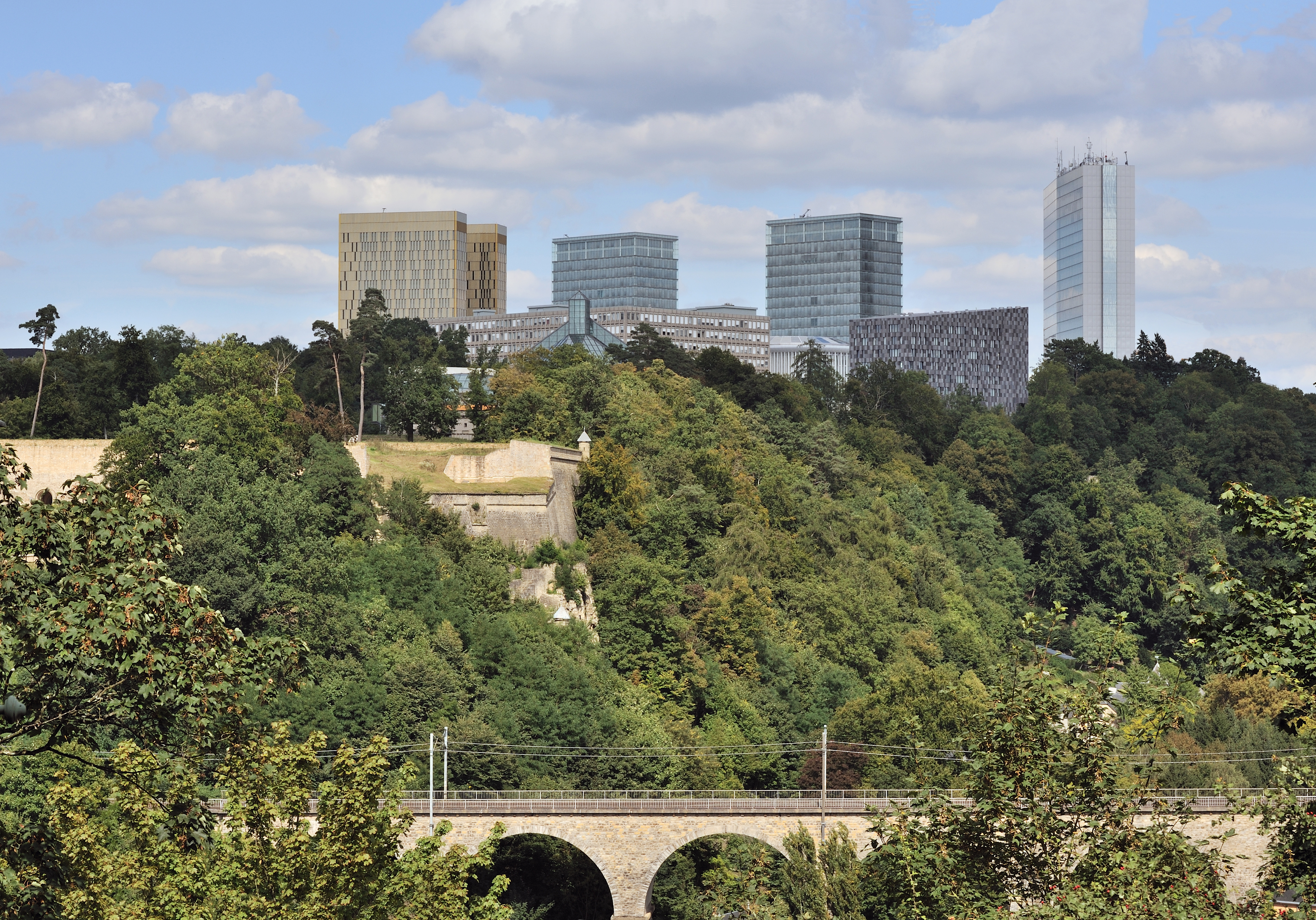 Luxembourg Kirchberg as from montée Pfaffenthal 01