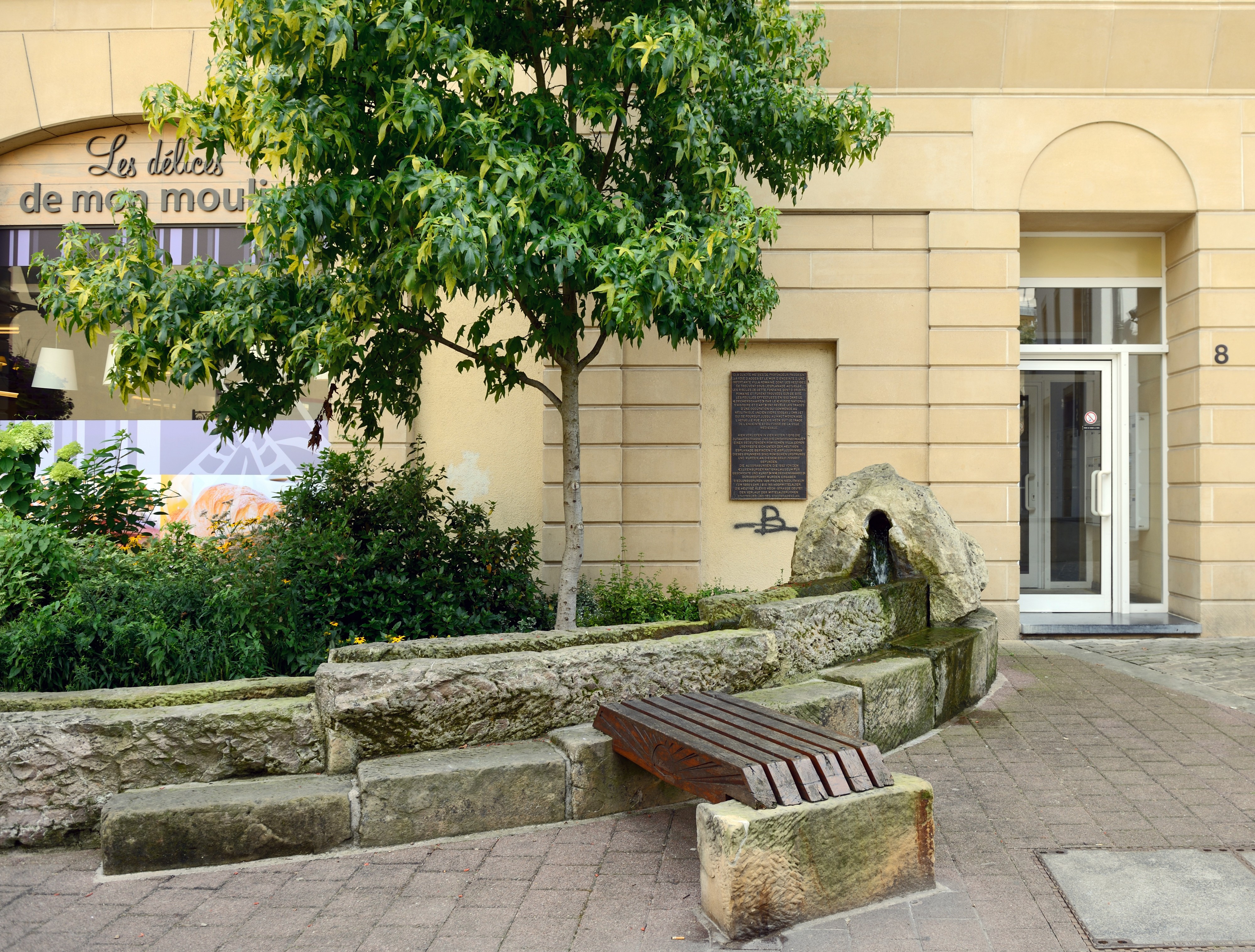 Luxembourg Diekirch rue du Curé fontaine
