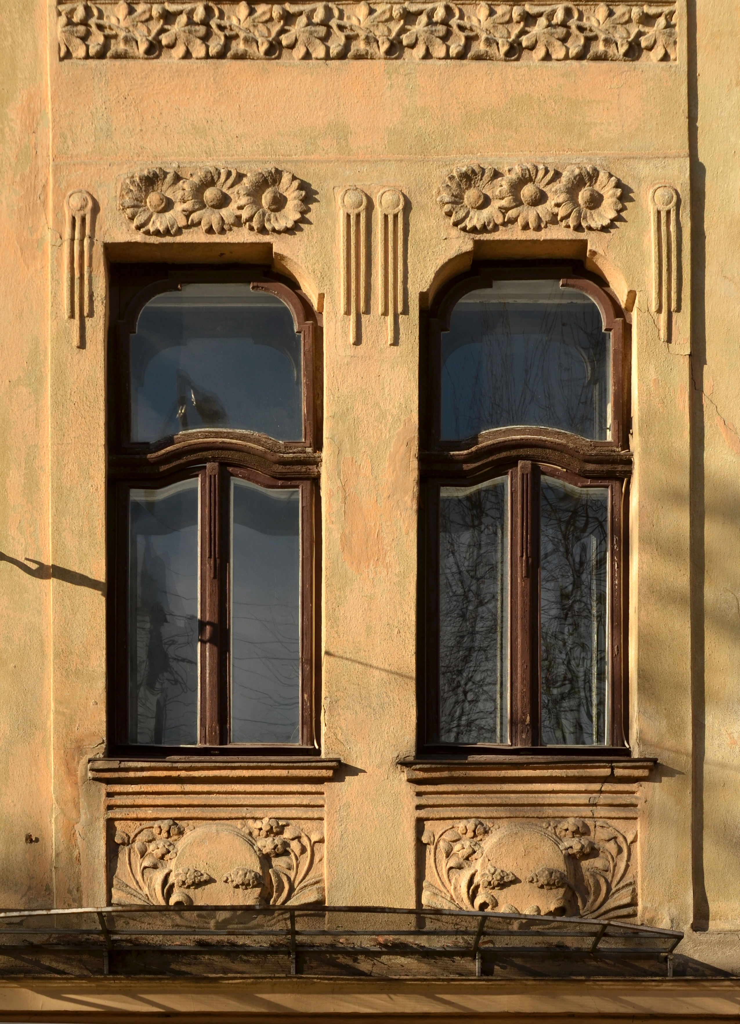 19 Prospekt Chornovola, Lviv (01)