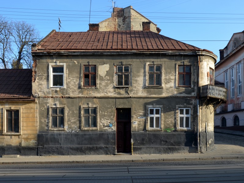 97 Lychakivska Street (01)
