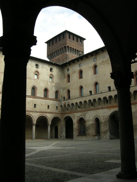 Bona of Savoy's tower 00