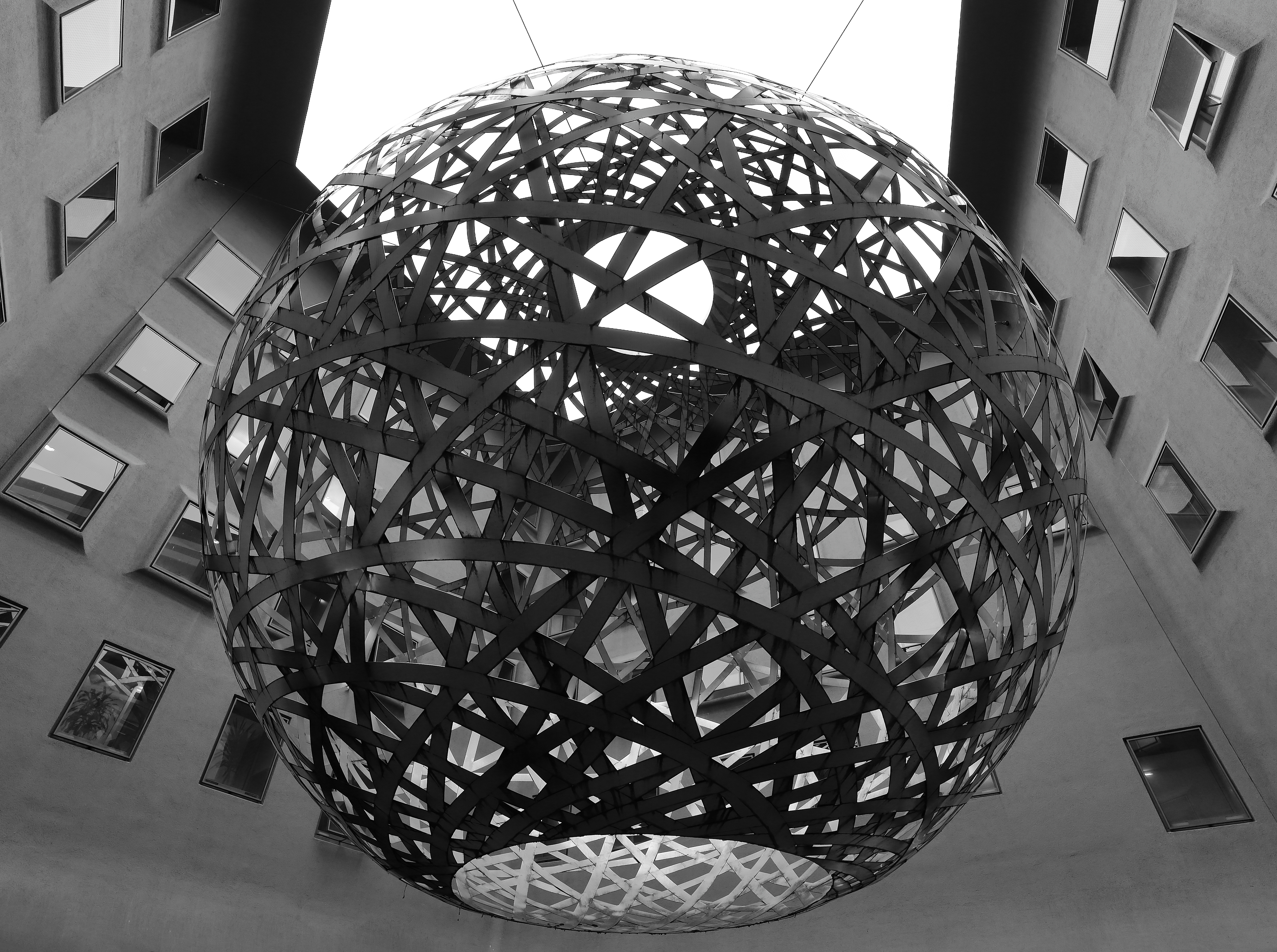 Fünf Höfe - Sphere, Munich, April 2017 -01