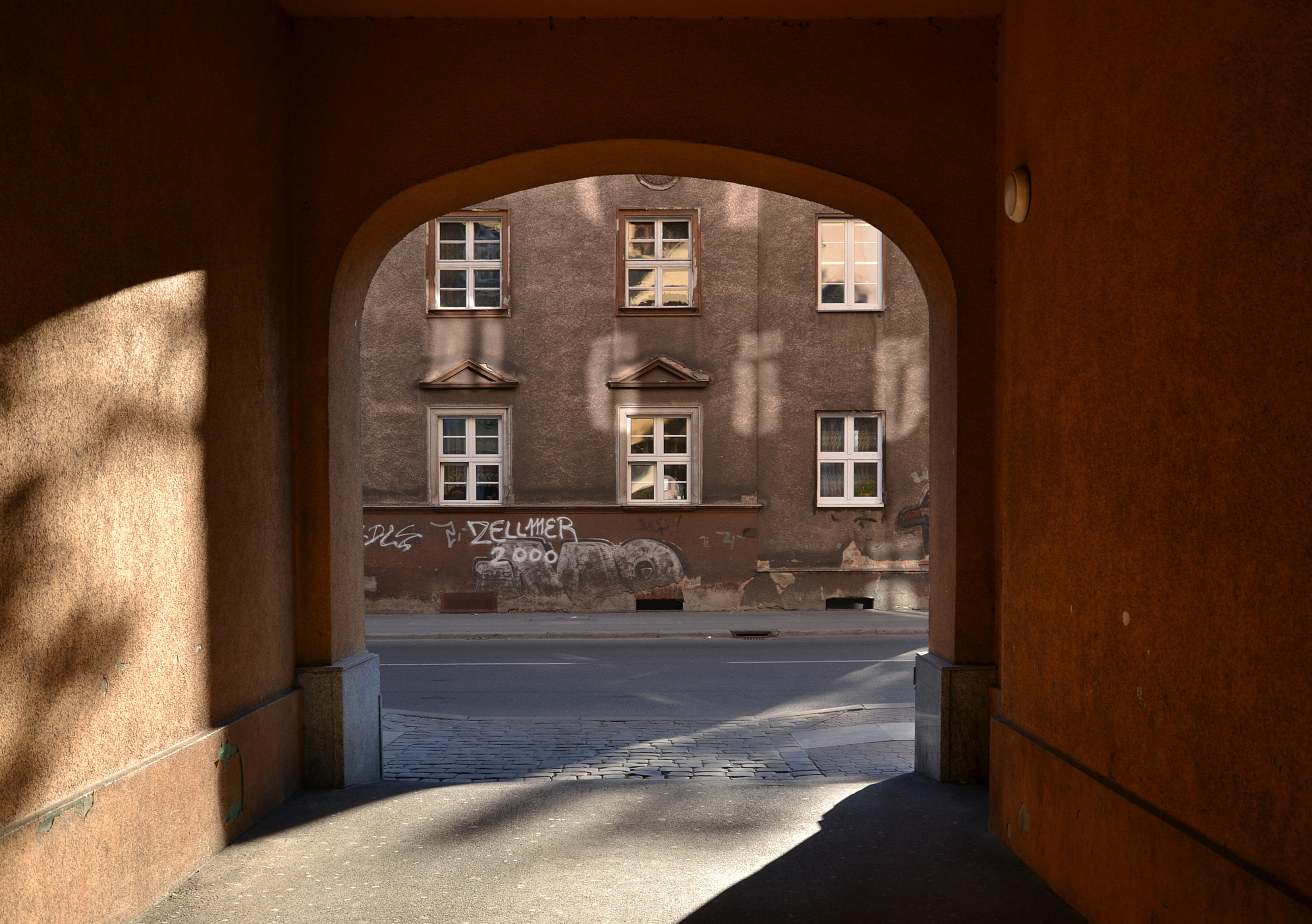 Opole (Oppeln) - Reymonta street, gate