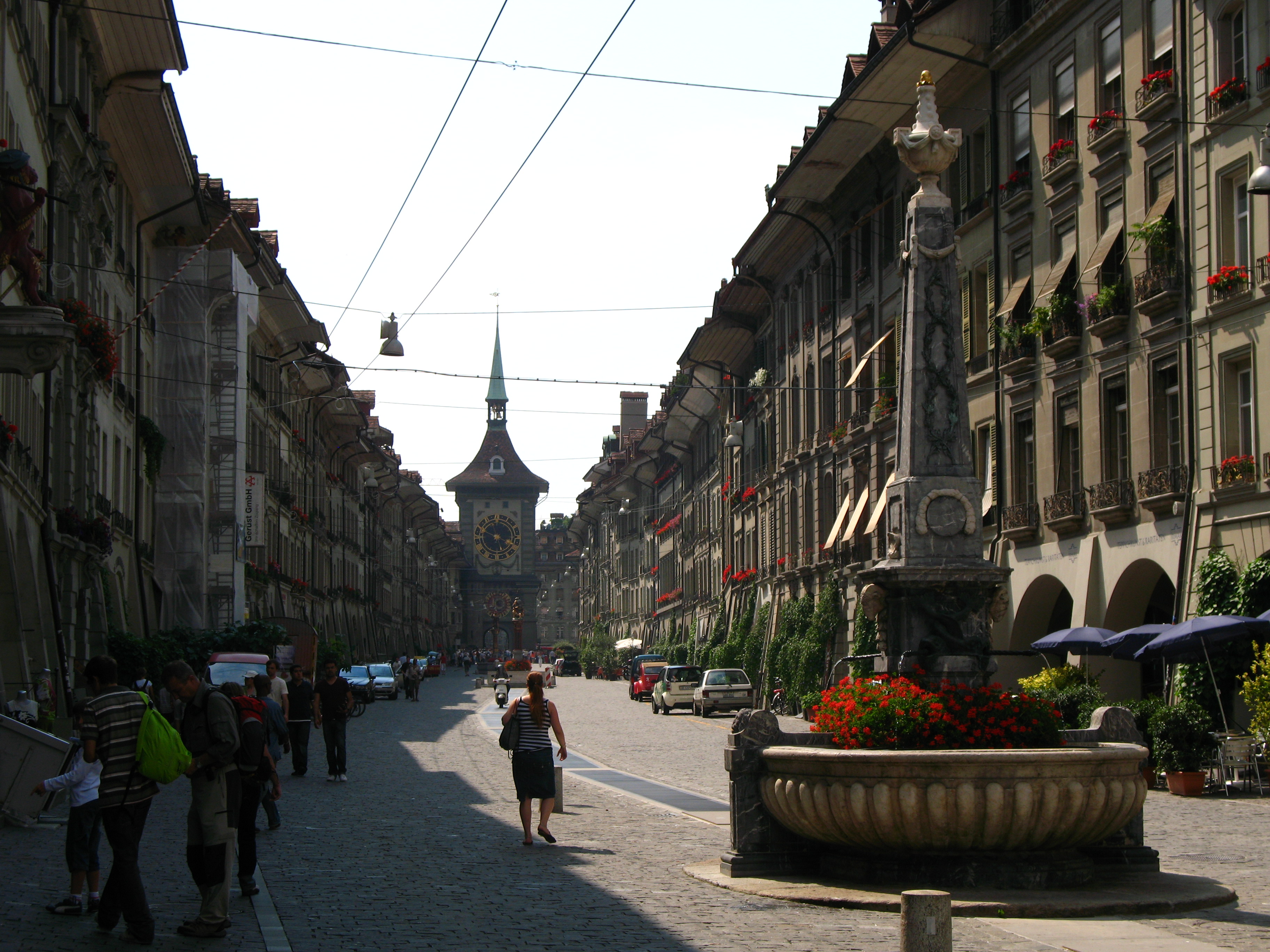 4572 - Bern - Brunnen und Zytglogge am Kramgasse