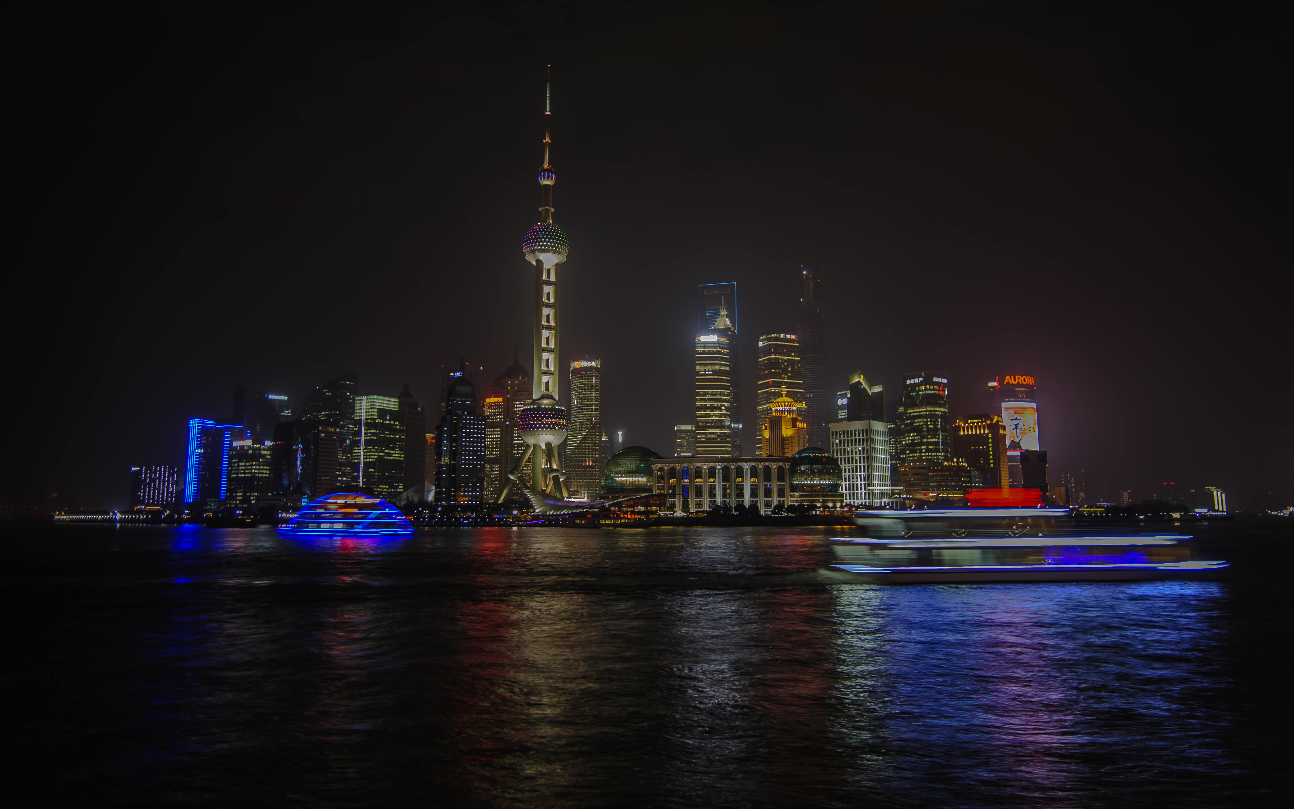 BUND AT NITE 06-05-13 22-52-58