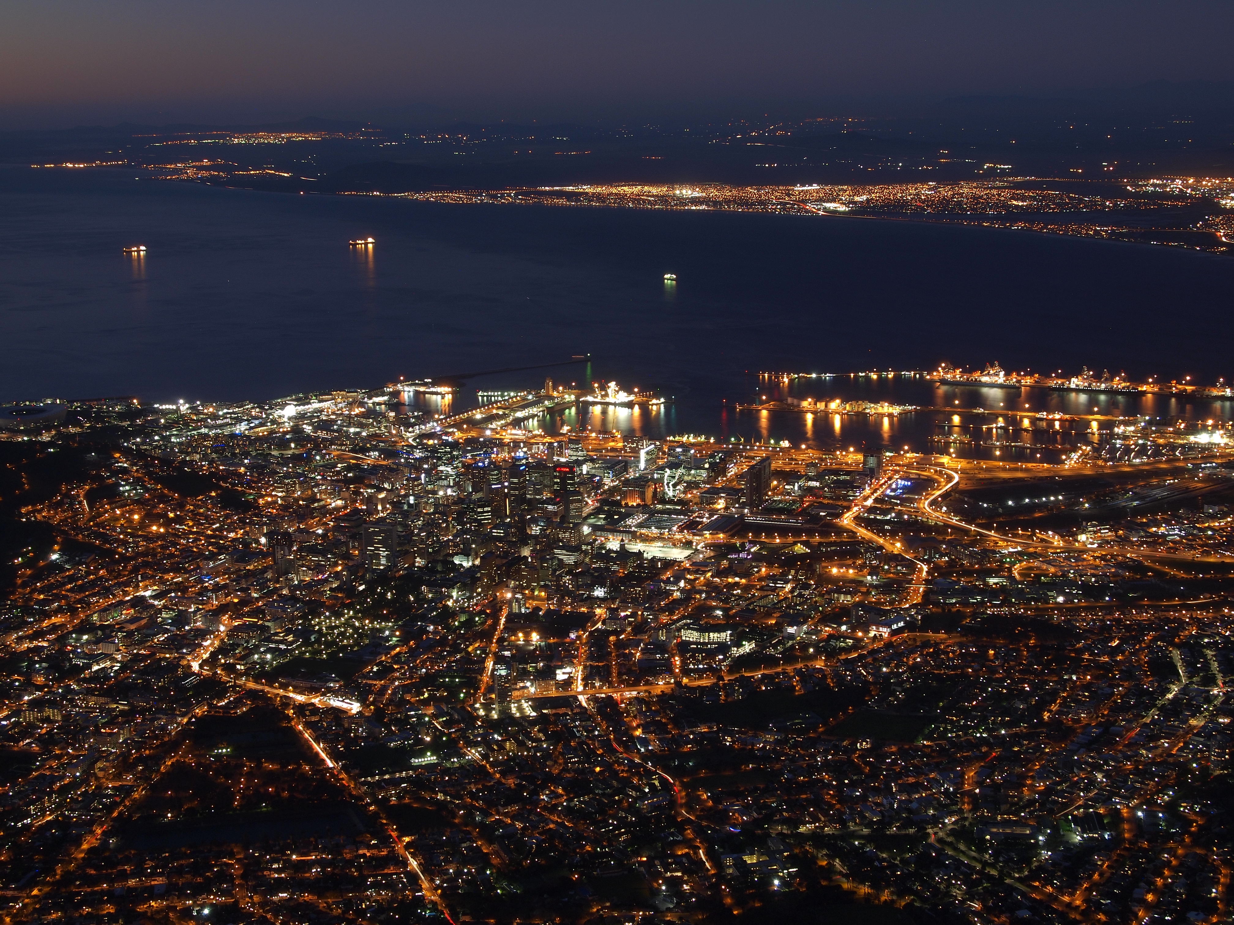 Cape Town at night (10)