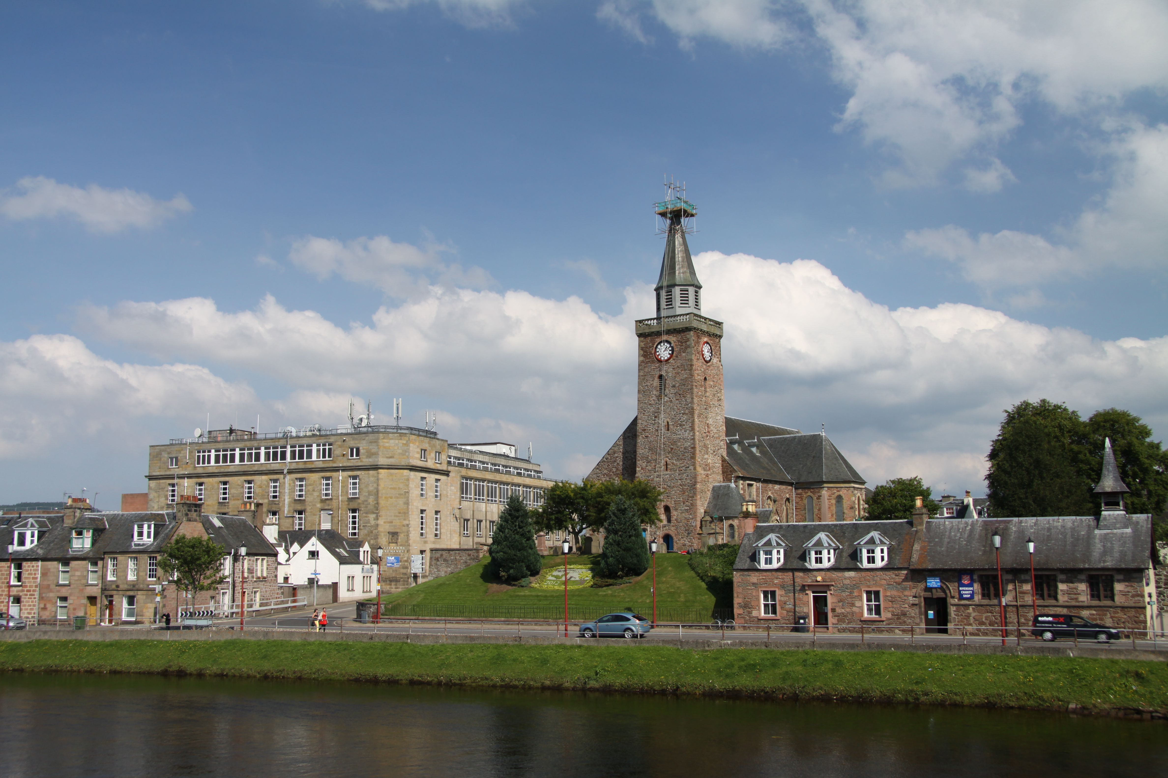 Church in Inverness in summer 2012 (4)