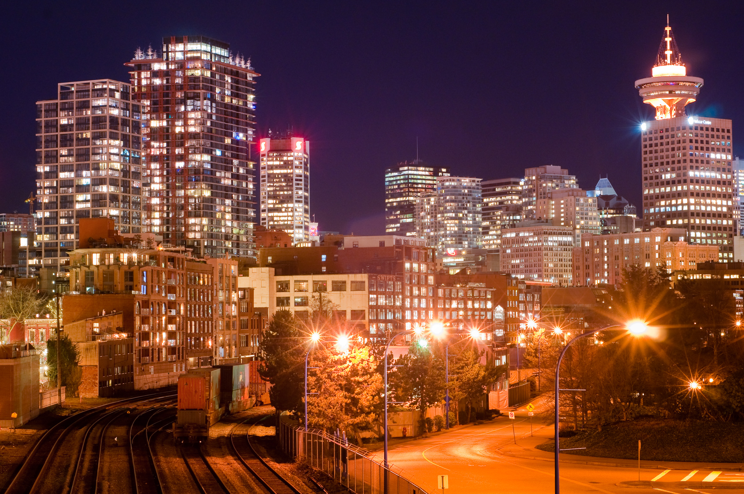 Downtown from the other side (4304875066)
