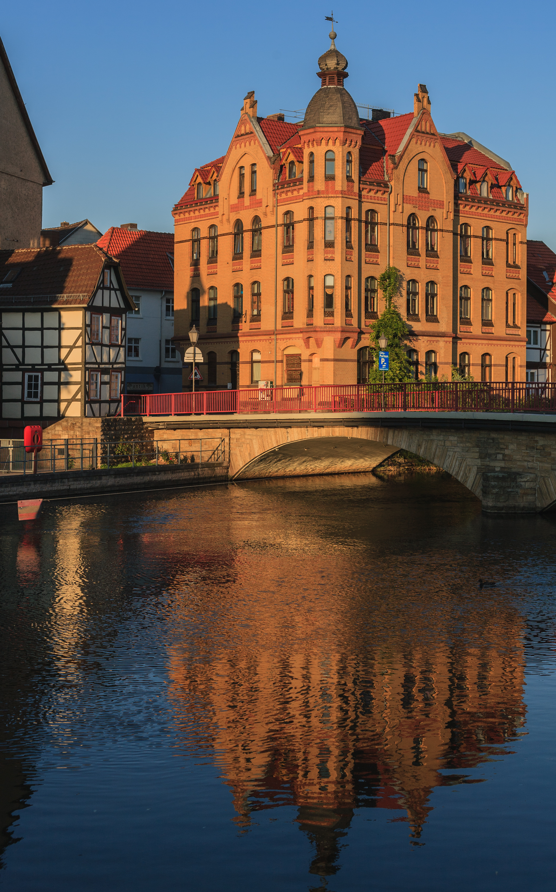 Eschwege - House at the river Werra bridge
