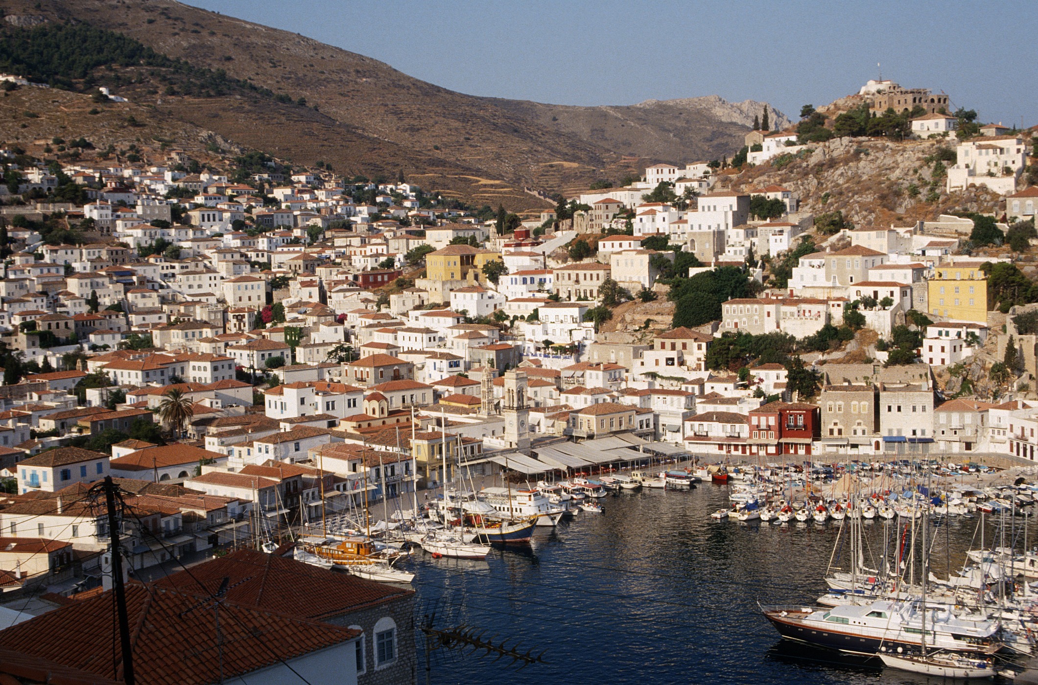 Hydra town 01