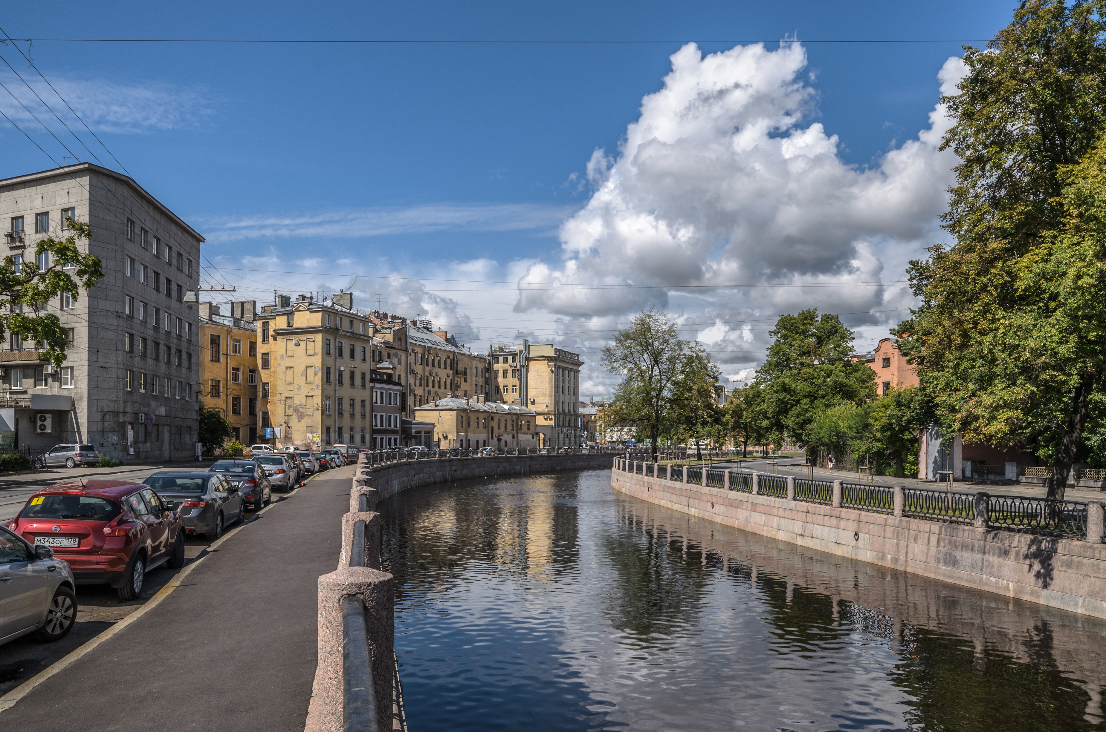 Karpovka River Embankment 01