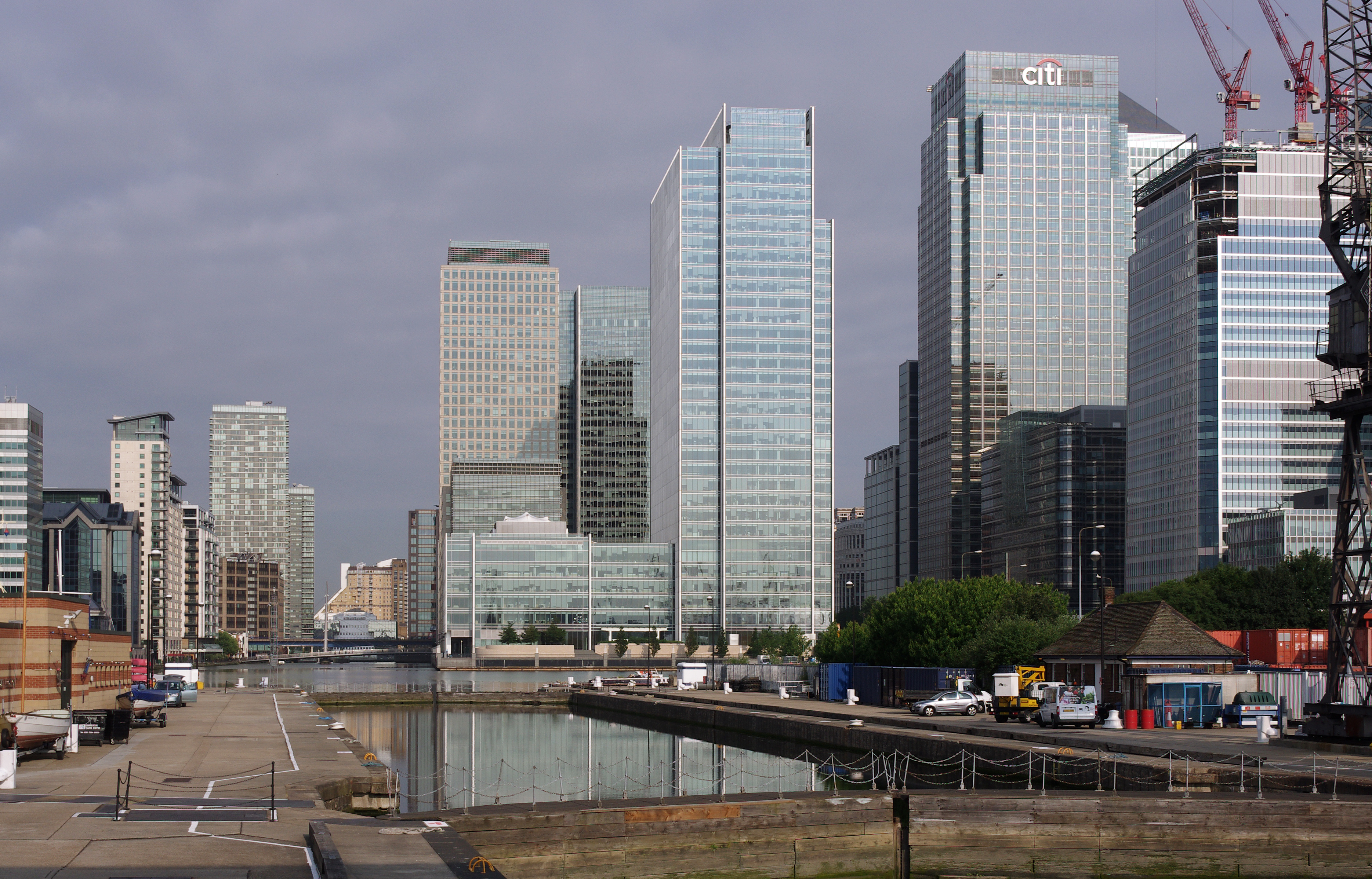 London MMB «I2 Canary Wharf