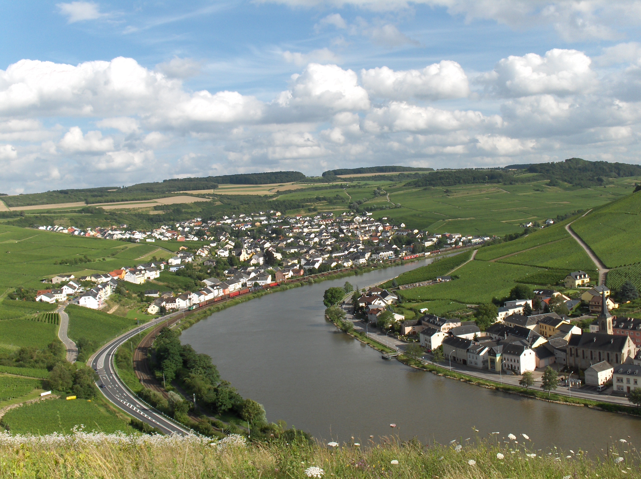 Nittel (D) und Machtum (L)