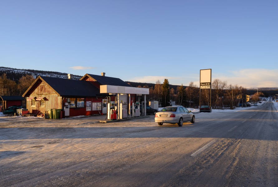 Bensinmack Ljungdalen December 2016