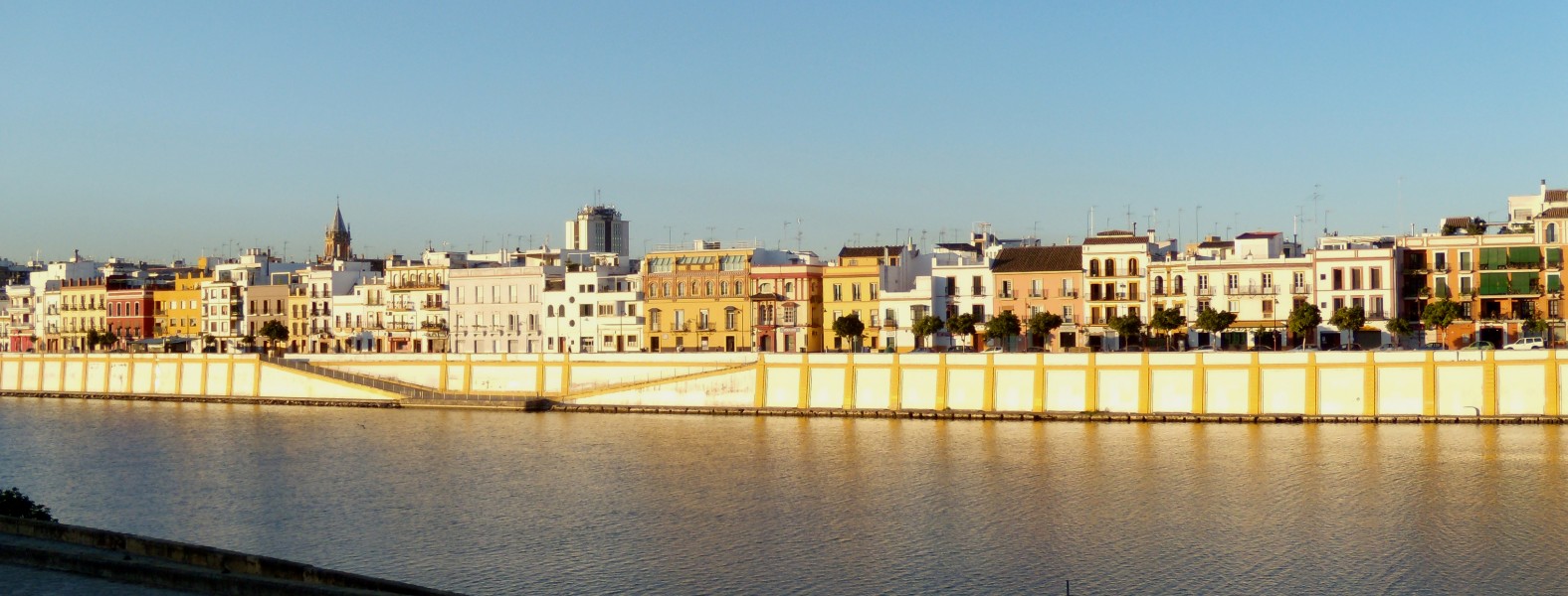 Calle Betis morning light