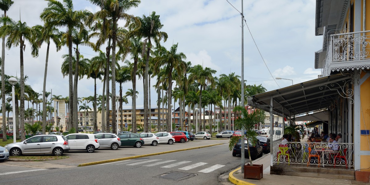 Cayenne place des palmistes rue de Remire 2013