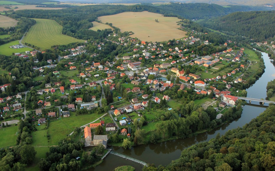 Chocerady, south-west view