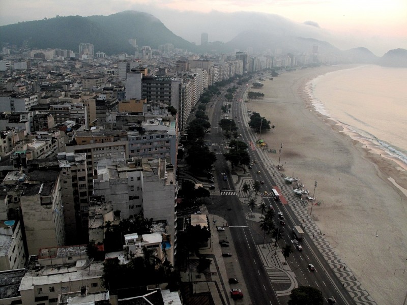 Copacabana at dawn (4586430048)