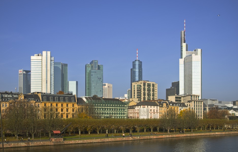 Frankfurt Main Skyline - 02