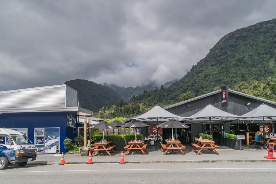 Franz Josef Village NZ 02
