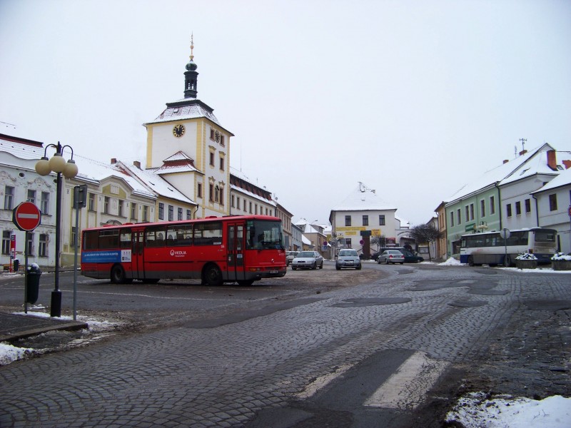 Jílové u Prahy, Masarykovo náměstí, od Nádražní