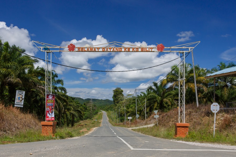 Kinabatangan Sabah Jalan-Sukau-Junction-to-Kampung-Bilit-01