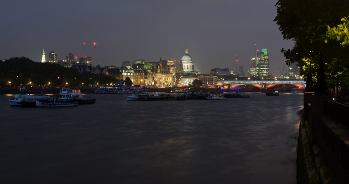 London, Themse, 2014-08 CN-01