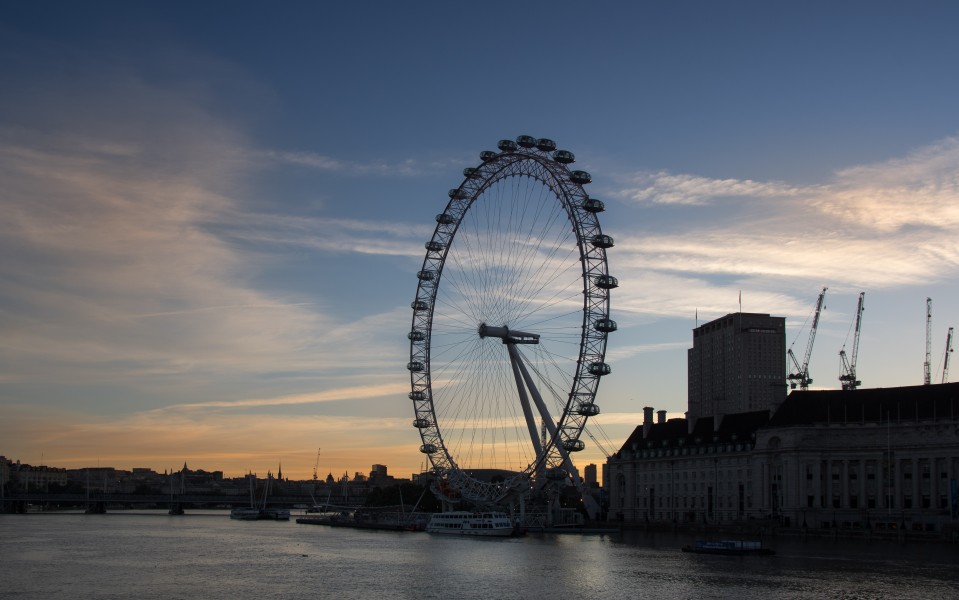 Lonon Eye at sunrise