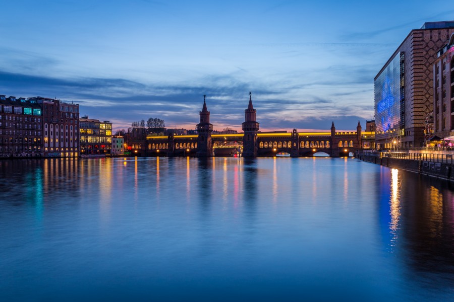 Oberbaumbrücke, Berlin, 170331, ako