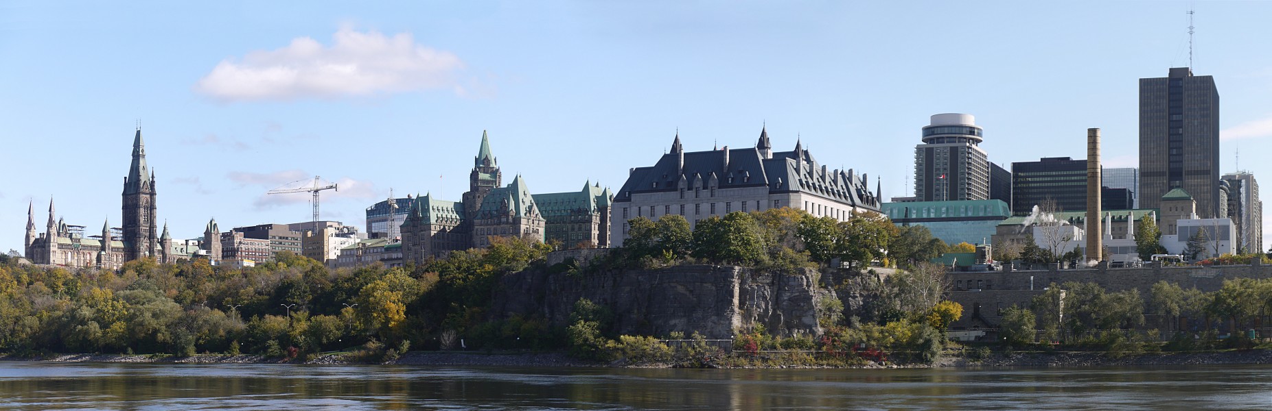 Ottawa skyline panorama1
