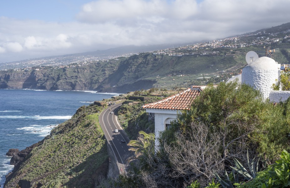 Puerto de la Cruz, Tenerife - Coast from La Paz towards NE