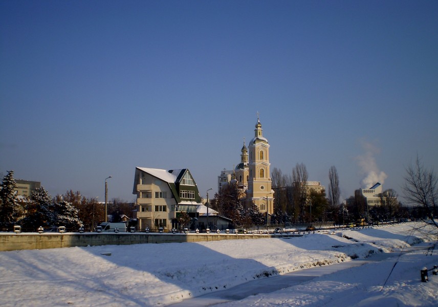 RO , IS , Iasi , winter , river Bahlui and Lipovanian`s Church