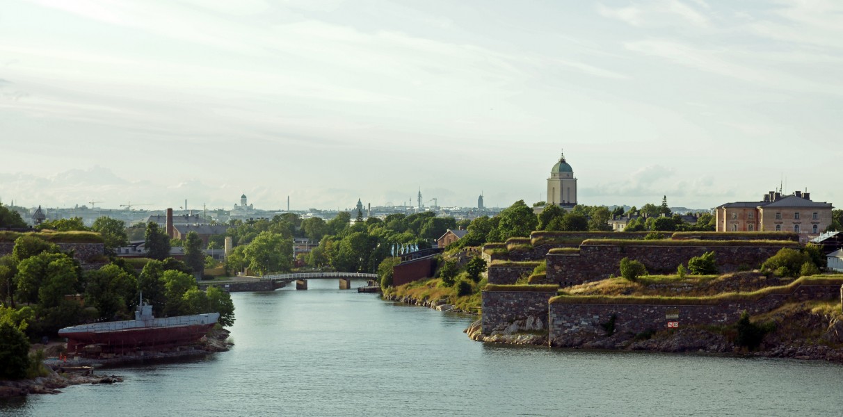 Suomenlinna mereltä 1