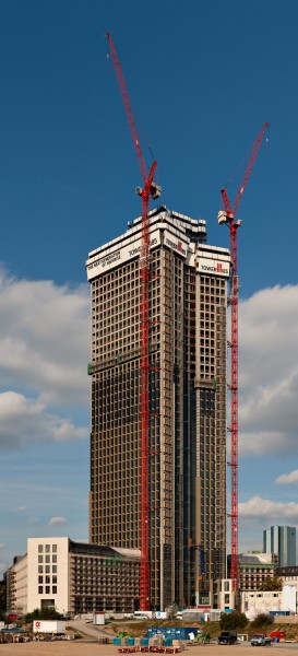 Tower 185 during construction phase on a sunny afternoon