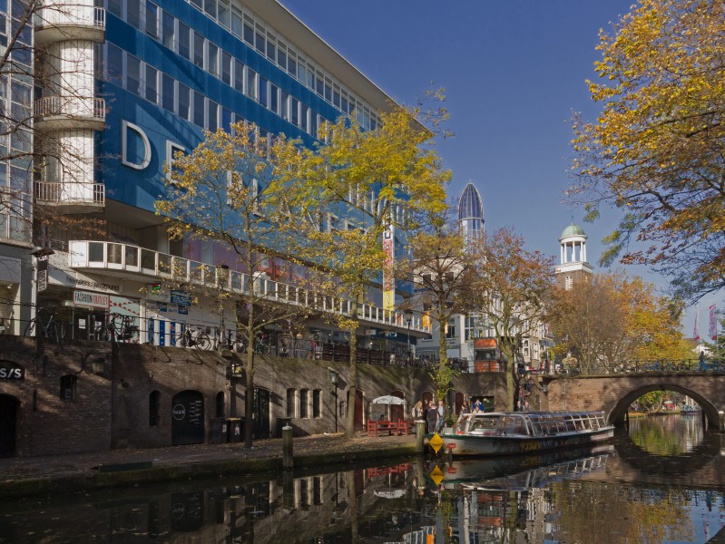Utrecht, de Planeet en de Viebrug foto8 2015-11-01 10.47
